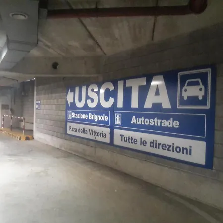 Lambruschini With View - Free Covered Parking Apartment Genoa