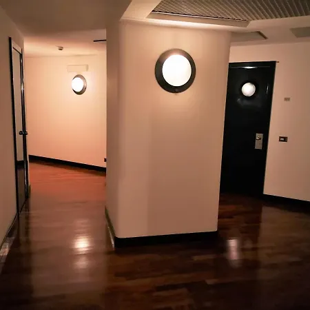 Apartament Lambruschini With View - Free Covered Parking