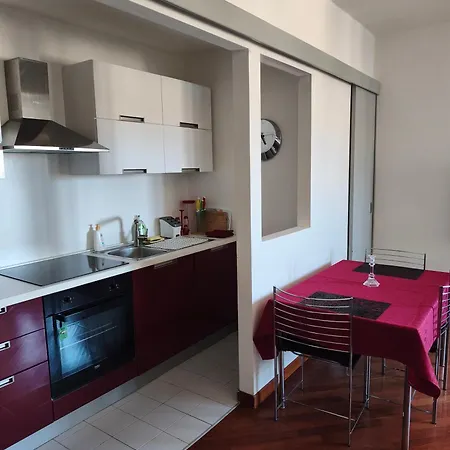 Lambruschini With View - Free Covered Parking Appartement *