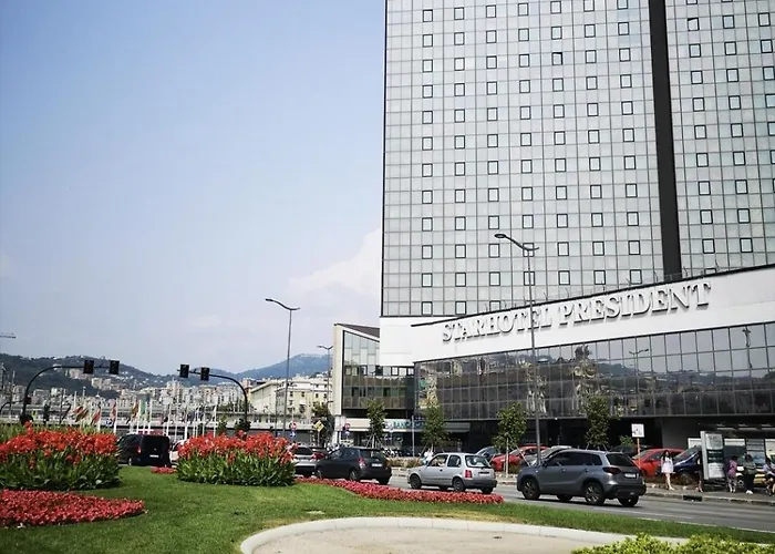Lambruschini With View - Free Covered Parking Apartman Genova