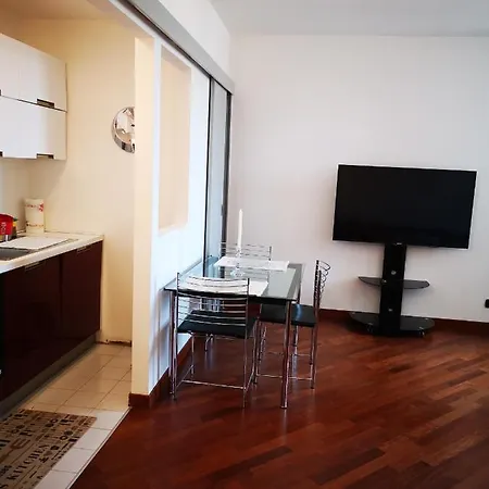 Lambruschini With View - Free Covered Parking Génova