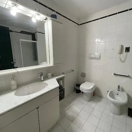 Lambruschini With View - Free Covered Parking Génova